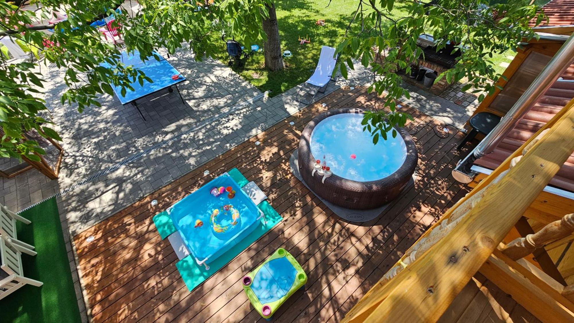 Hotel E-Tekergok Haza Bukkzserc Exterior foto